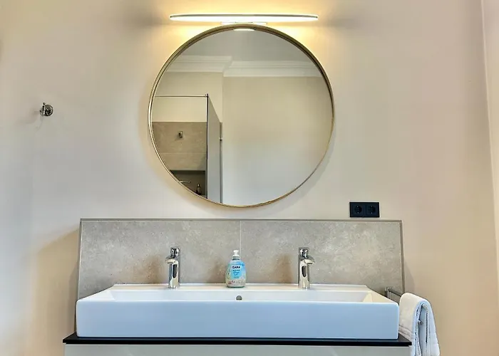 Traumhaftes Mit Gratis Parkplatz Und Balkon G3 Daire Oldenburg